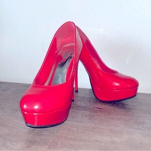 Ladies Hot Pink Stilettos by Charlotte Russe Size 7